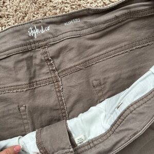 Plus size slim leg pant 24w